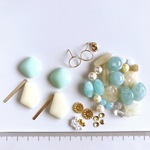 *1点限定* /ビーズ アソート/ ハンドメイド パーツ ビーズ アクリル 素材  カボション グリーン ホワイト系 A-144