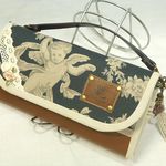 ●チャーム付き長財布（天使と薔薇・黒）-3