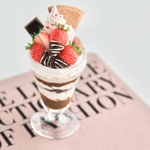 いちごショコラパフェのメモスタンド