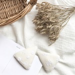 ナチュラル刺繍パッチンピン（サンカク大)＊1本