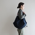 caramel bag/ navy