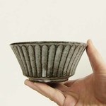 しのぎ手の切立鉢（わら灰） ／オーダーメイド受付可