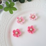 可憐で可愛い桜のピアス＆イヤリング＊つまみ細工＊
