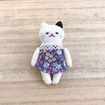 猫のブローチ