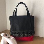 ６つに仕切られたトゥシューズバッグ（キトリ・ふた付き）