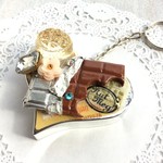 防犯ブザーチャーム・かじり板チョコ
