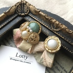 《Queenシリーズ》ボタンピアス/イヤリング