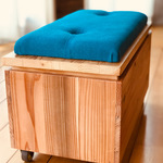woodBoxスツール　（片側キャスター付き）