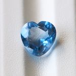 天然石＊フローライト　カラーチェンジ　ハート型　ルース　5.9 ct