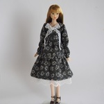 momoko ジェニー outfit.2.1　マーガレット柄ワンピース（ダークグレー）