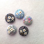【再販×2】フェルトと羊毛の花刺繍のヘアゴム or ブローチ