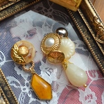 マーブルチャームとエスニックボタンのイヤーアクセ♡