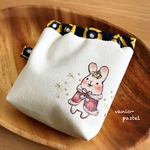 王様うさぎの10㎝ばね口ポーチ