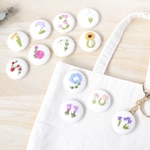 【受注製作】数字の刺繍ブローチ/キーホルダー