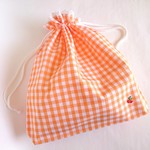 巾着　３３×２８　オレンジチェック×レース　さくらんぼ　名前タグ付き　着替え入れに！