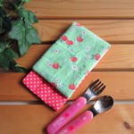 【訳あり】りんご柄＊グリーン☆カトラリーケース/入園準備