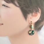 セキセイインコ×べっこうピアス