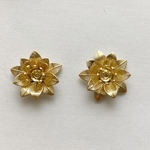 B44Rinn 6個　花芯付ハスフラワー　ゴールド　アクセサリーパーツ