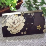 長財布　通帳スマホ入ります 牡丹と黒猫シリーズのキルトゲイト百華繚蘭