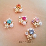 キラキラビジュー　＆　パール　カラー　ピアス