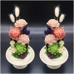 大きなサイズの仏花一対《お手入れ簡単クリアドーム》   お仏壇に お手間いらずの供花を《花器付き》