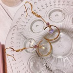 スワロフスキーの揺れるピアス