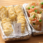 色味は薄いが、イカの天ぷら。ピアス・イヤリング（1つ売り）