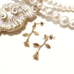 バラのピアス(イヤリング)