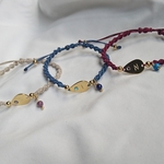 color stoneイニシャルステンレスコードブレスレット