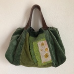 グリーン色のトートbag