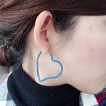 藍染糸で紡ぐハート。ピアス
