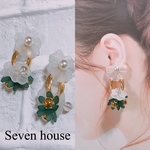 お花フープおおぶりピアス　イヤリング