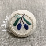 刺繍ブローチ　オリーブ