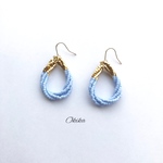 ツイスト フープ ピアス《sky blue》