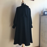 イタリア製ウール黒で作ったハイネックリボンフレアワンピース