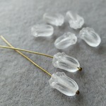 透き通るチューリップ　チェコビーズ　8X12mm 7個