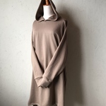ＢＩＧパーカーワンピース丈　カーキベージュ