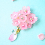 ✿  花便り揺れる雫の桜ブローチ ✿  