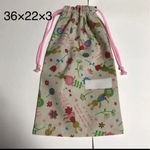 名前シール付き！アイボリー×ウサギ柄の大きめシューズ入れ☆へ2526