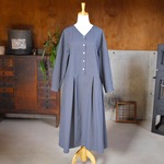 Vネックボタンワンピース 馬布 グレー