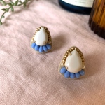 ビーズ刺繍＊ミルクビジュー×ブルービーズしずくピアス