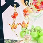 友禅和紙【赤金 紅葉柄】ミニ折り鶴&唐草玉の和ピアス イヤリング 和服にも❁