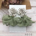 春 ٭❀* 水玉のお花 ✕ イエローグリーンリボン ピアス/イヤリング