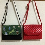 【minagonta様  オーダーページです】昆虫 & ドット(赤)   ポシェット キッズ 