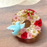 お花と幸せの青い鳥ブローチ