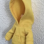 オビツ11 シンプルな黄色のパーカー