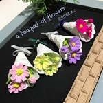 💜粘土の花◆ちびちびサイズの可愛い花束〜🎶
