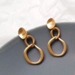 ：4pieces： import  design earring set <マット チェーン>