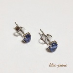 紫陽花色小さなタンザナイトの艶やかピアス