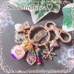 ❄ご縁出品❄雪みたいなまんまるジャラジャラキーホルダー❄